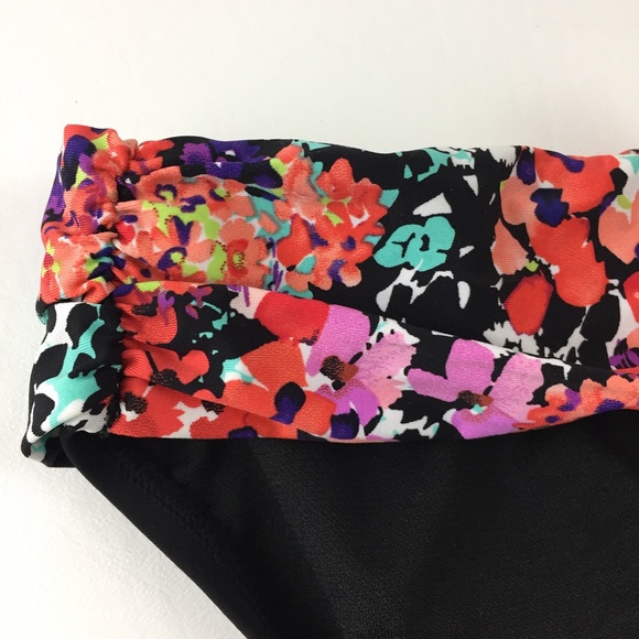 Kenneth Cole Reaction Swim Nwt Kenneth Cole Reaction Bikini Bottoms